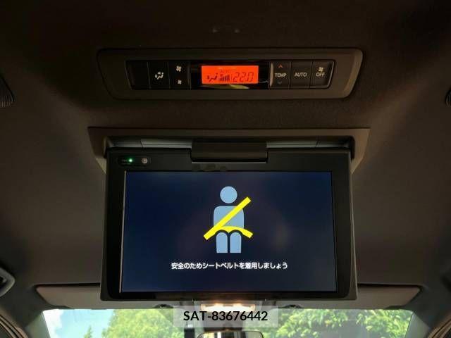 Toyota VOXY 2019-06 211231-2