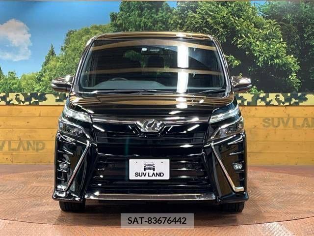 Toyota VOXY 2019-06 211231-15