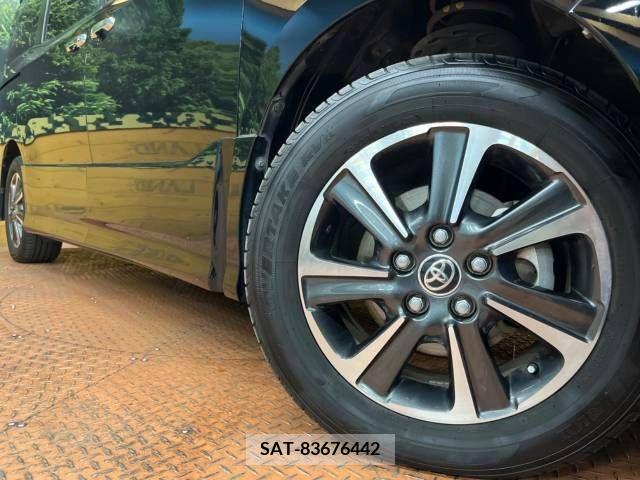 Toyota VOXY 2019-06 211231-14
