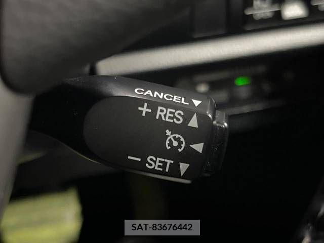 Toyota VOXY 2019-06 211231-5