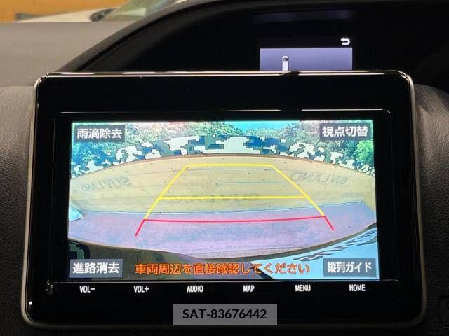 Toyota VOXY 2019-06 211231-4