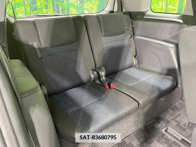 Toyota ISIS 2014-03 361877-10