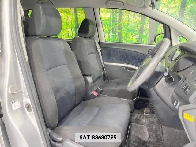 Toyota ISIS 2014-03 361877-8