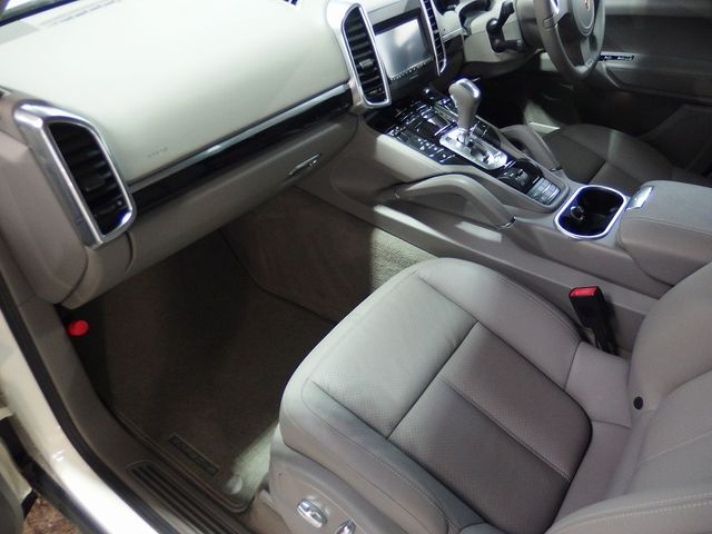 Porsche CAYENNE 2010-12 195415-24