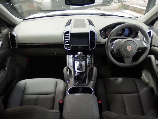 Porsche CAYENNE 2010-12 195415-1