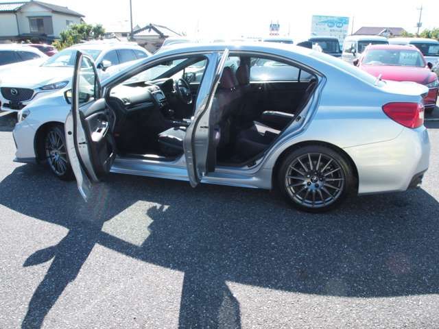 Subaru WRX S4 2018-12 17372-11