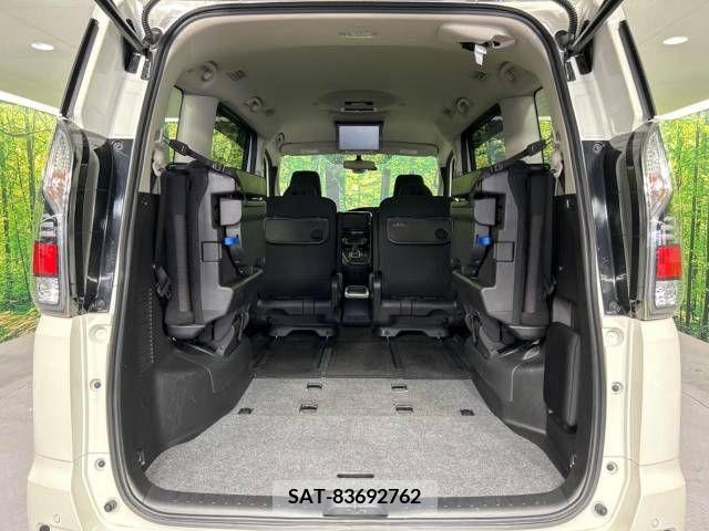 Nissan SERENA 2019-04 335794-11