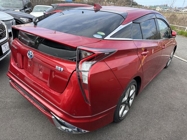 Toyota PRIUS 2016-04 1118-3