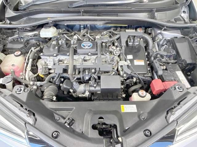 Toyota C-HR 2017-03 28491-18