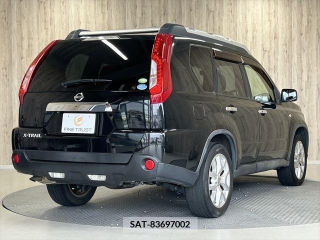 Nissan X-TRAIL 2012-06 372997-4