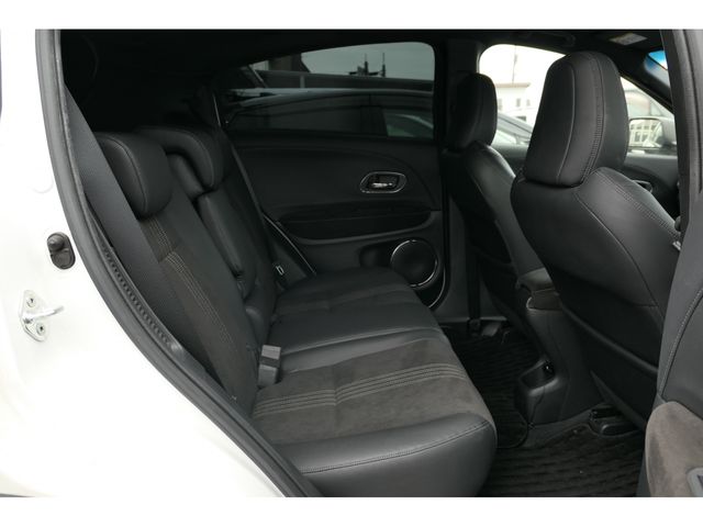 Honda VEZEL 2018-03 21674-23