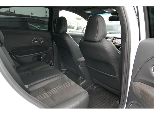 Honda VEZEL 2018-03 21674-22