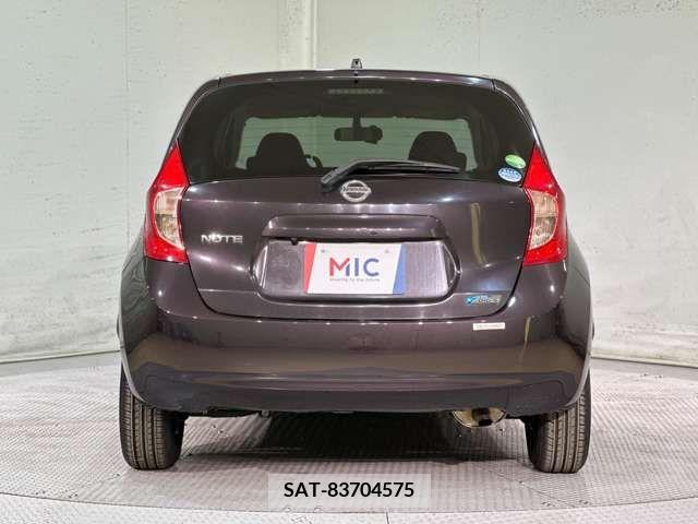 Nissan NOTE 2013-09 302327-9
