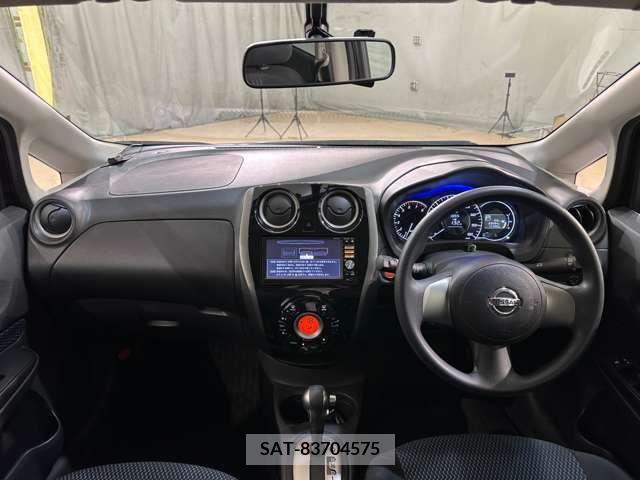 Nissan NOTE 2013-09 302327-17