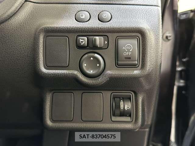 Nissan NOTE 2013-09 302327-15