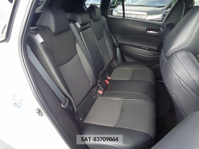 Toyota COROLLA CROSS 2023-06 215081-5