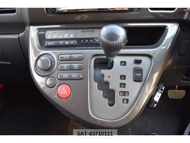 Toyota WISH 2005-01 215646-15