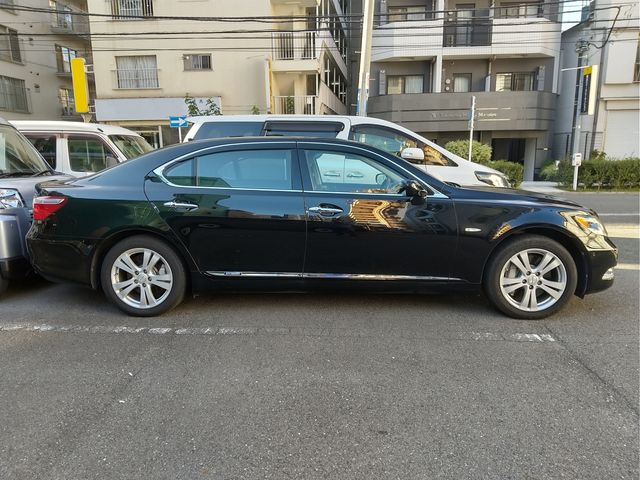 Lexus LS 2009-04 8964-3