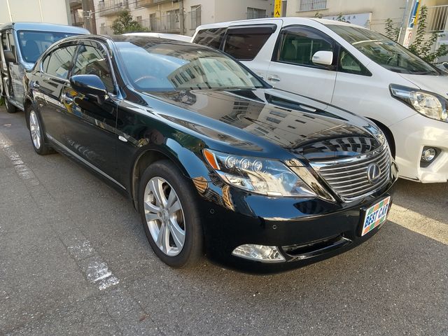 Lexus LS 2009-04 8964-2