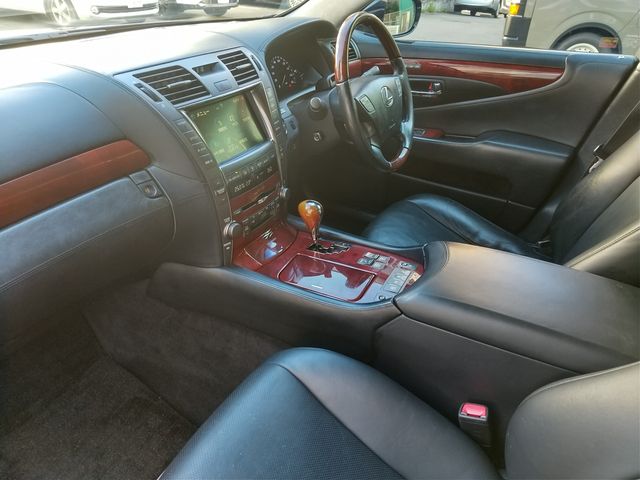 Lexus LS 2009-04 8964-8