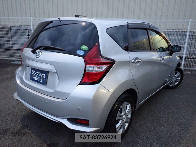 Nissan NOTE 2018-10 279825-2
