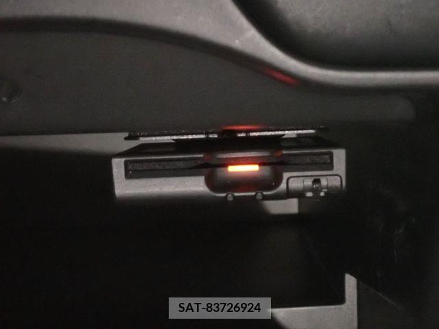 Nissan NOTE 2018-10 279825-16