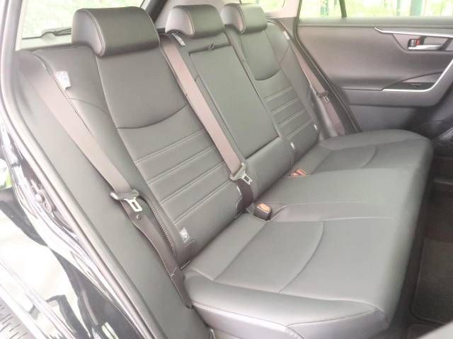 Toyota RAV4 2021-09 9934-9