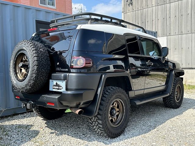 Toyota FJ CRUISER 2018-03 12312-1