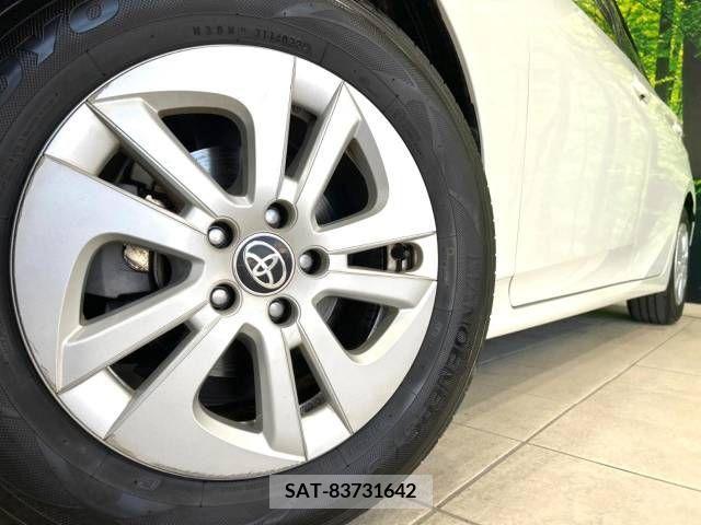 Toyota PRIUS 2018-12 205671-13