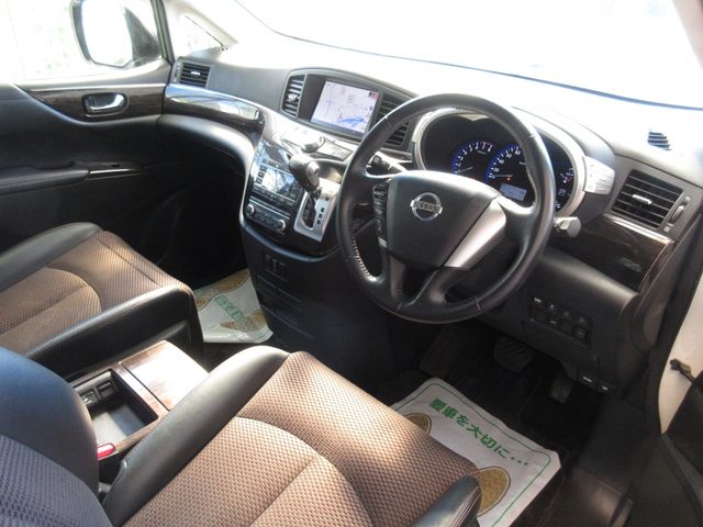 Nissan ELGRAND 2012-03 8237-7
