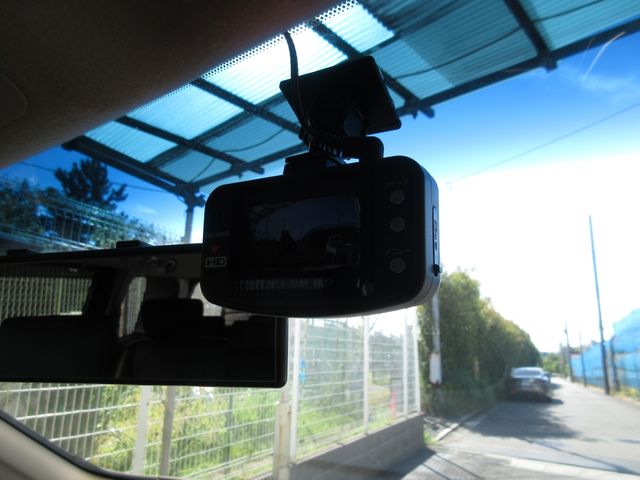Nissan ELGRAND 2012-03 8237-25