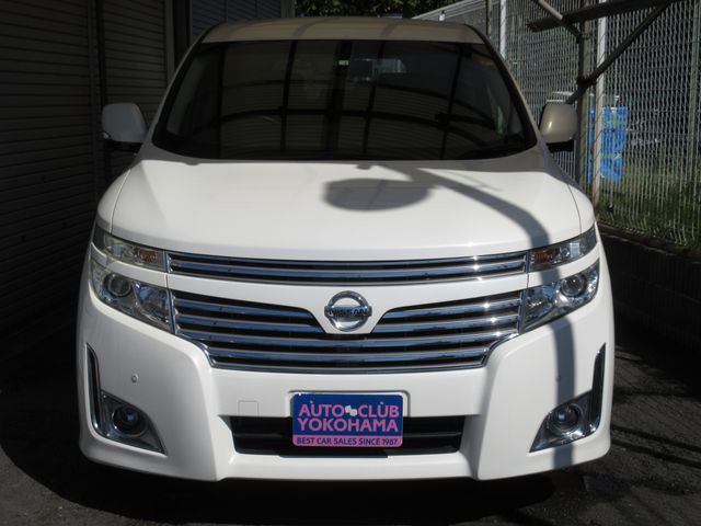 Nissan ELGRAND 2012-03 8237-2