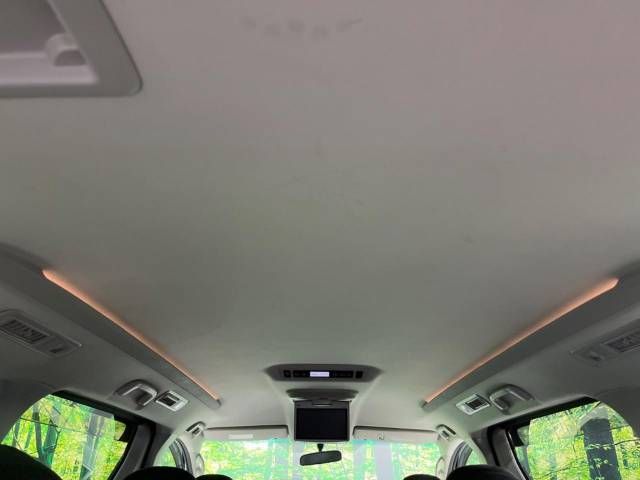 Toyota VELLFIRE 2009-10 11602-11