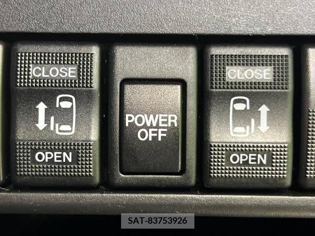Mazda BIANTE 2014-06 293076-2