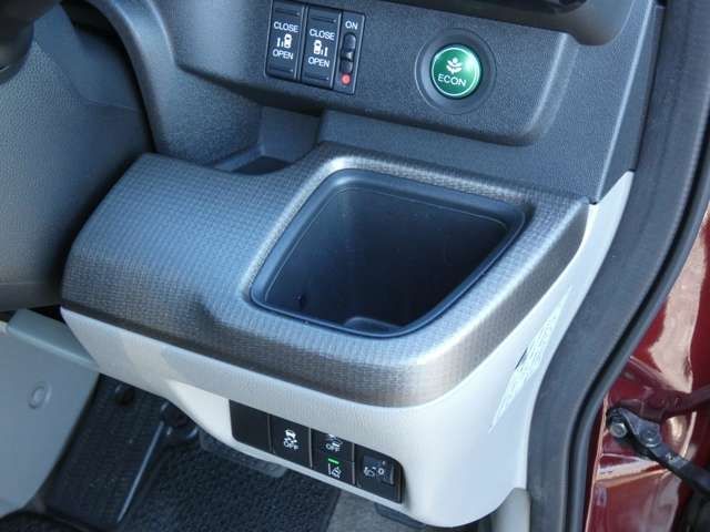 Honda e 2017-01 183400-18