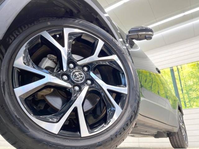 Toyota C-HR 2017-03 13578-13