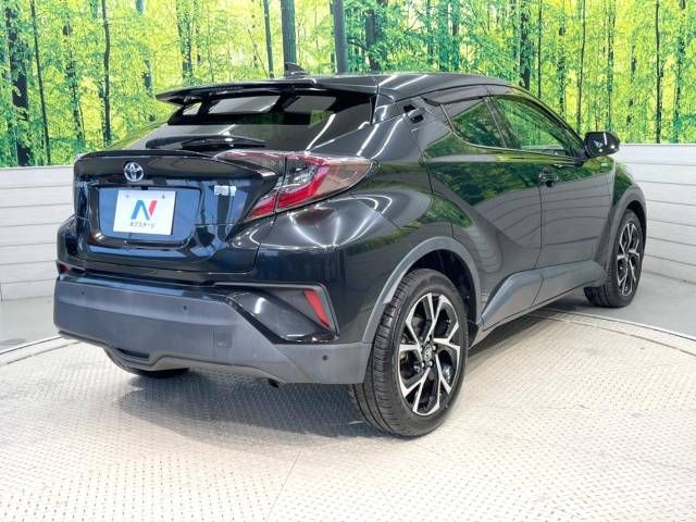 Toyota C-HR 2017-03 13578-17