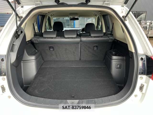 Mitsubishi OUTLANDER PHEV 2015-09 214486-18