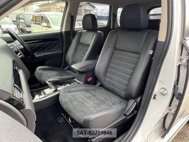 Mitsubishi OUTLANDER PHEV 2015-09 214486-10