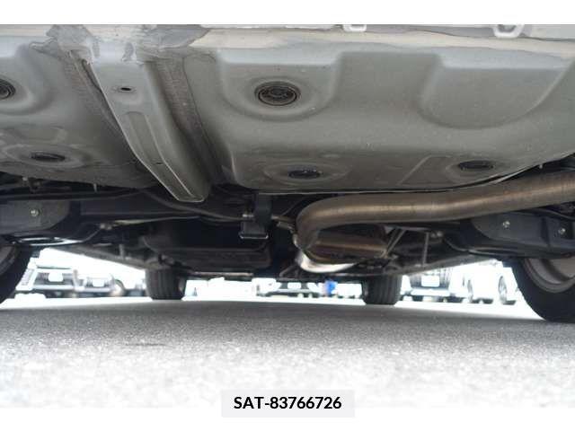 Toyota ALPHARD 2022-05 379801-17
