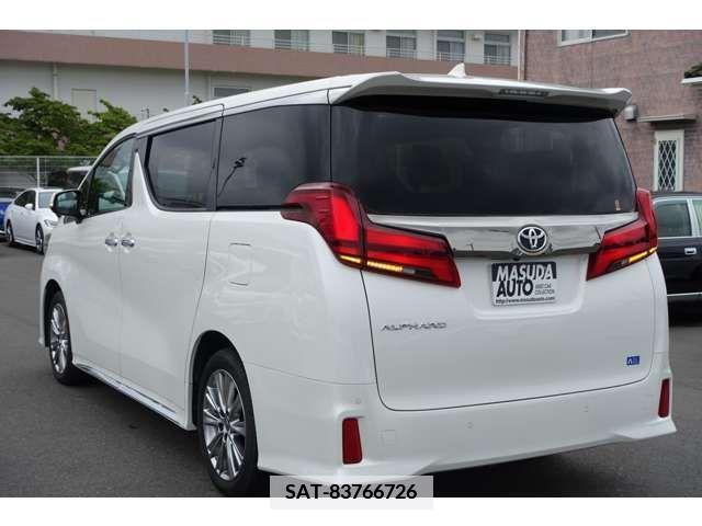 Toyota ALPHARD 2022-05 379801-4