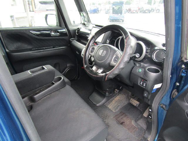 Honda N BOX 2013-01 180556-9