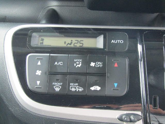 Honda N BOX 2013-01 180556-14