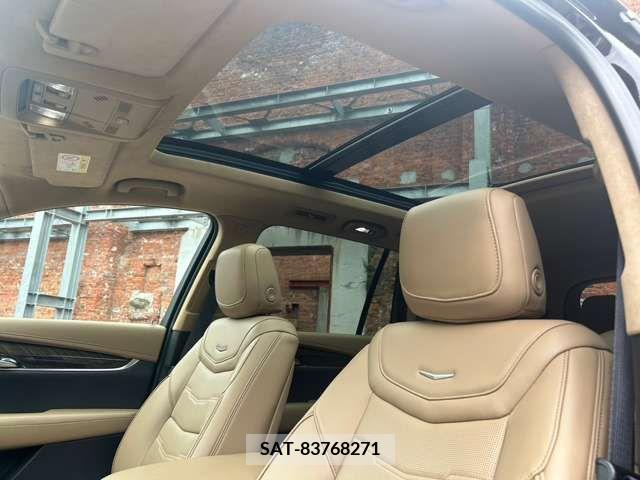 Cadillac XT6 2022-09 263397-1