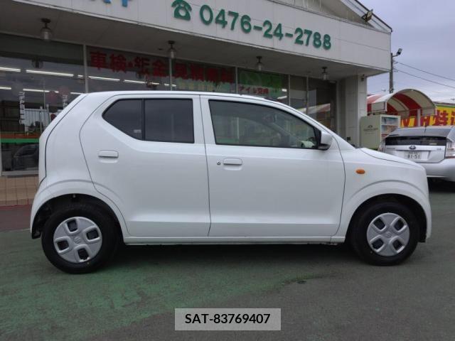 Suzuki ALTO 2018-03 305085-10