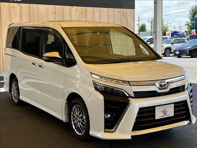 Toyota VOXY HYBRID 2020-11 20339-15