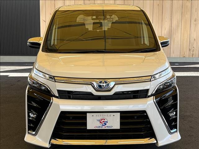 Toyota VOXY HYBRID 2020-11 20339-12