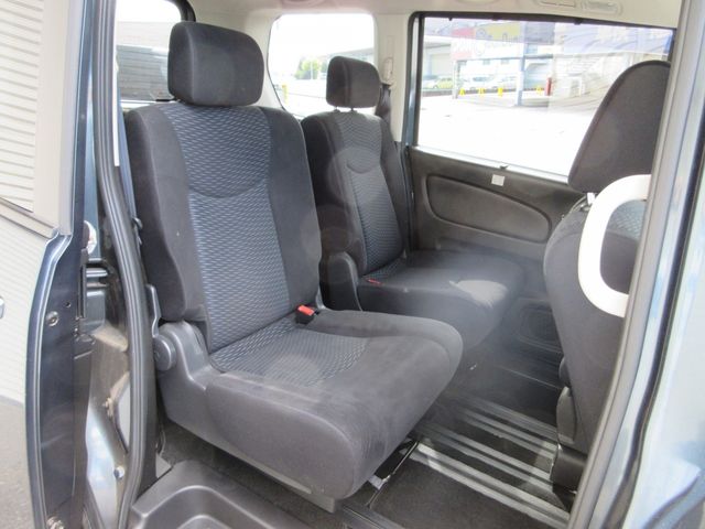 Nissan SERENA 2012-07 12469-20