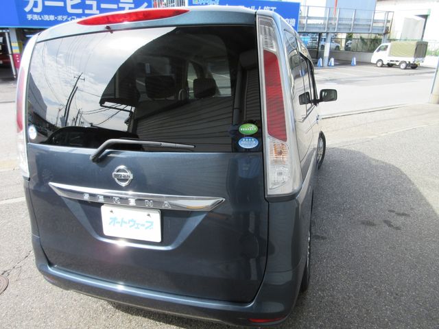 Nissan SERENA 2012-07 12469-7