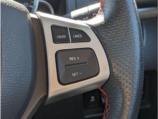 Suzuki SWIFT 2012-12 183714-24